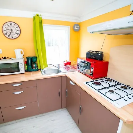 Lantgård La Ferme De Piardiere Plessé